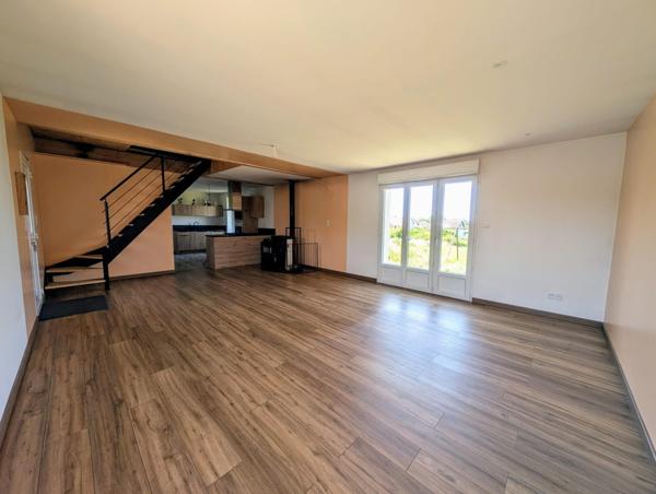 Maison en pierre avec terrain de 4300 m² – Bourbon-Lancy