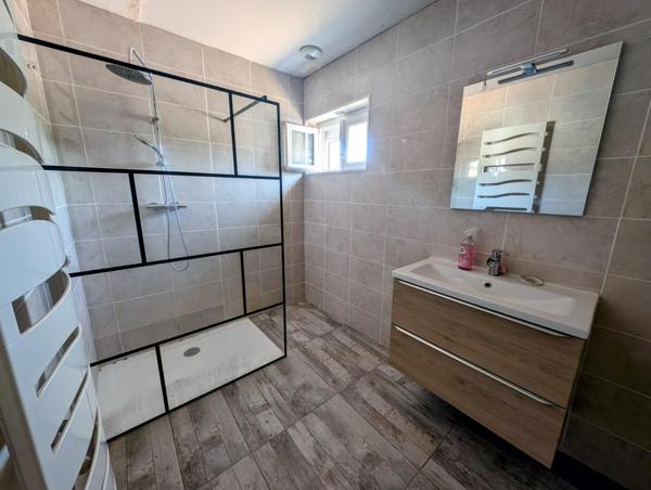 Maison en pierre avec terrain de 4300 m² – Bourbon-Lancy