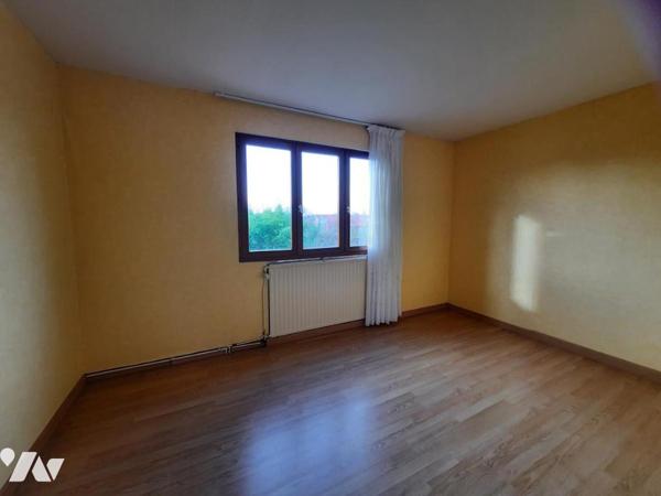 MAISON DE LOTISSEMENT 