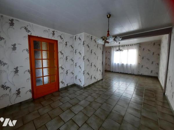 MAISON DE LOTISSEMENT 