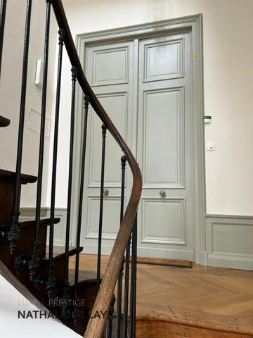Orleans HYPER CENTRE,  appartement somptueux  de 175 m²  à vendre, dans hotel particulier,