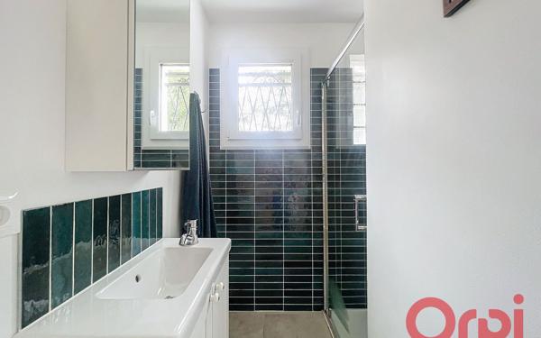 Maison à vendre    5 pièces • 146 m2 Décines-Charpieu