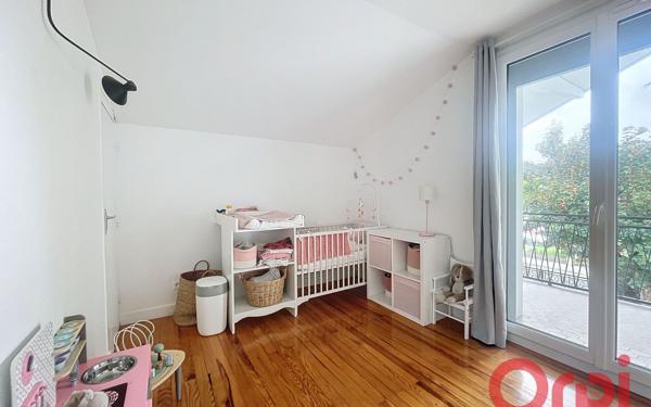 Maison à vendre    5 pièces • 146 m2 Décines-Charpieu