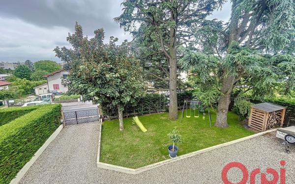 Maison à vendre    5 pièces • 146 m2 Décines-Charpieu
