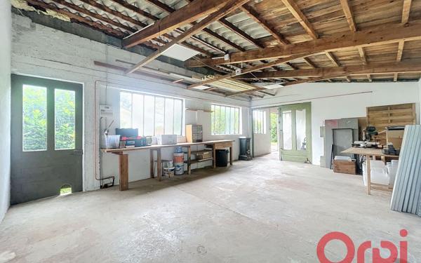 Maison à vendre    5 pièces • 146 m2 Décines-Charpieu