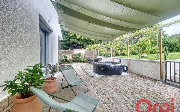 Maison à vendre    5 pièces • 146 m2 Décines-Charpieu