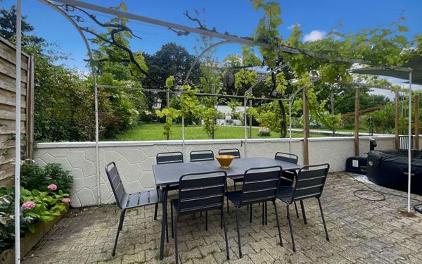 Maison à vendre    5 pièces • 146 m2 Décines-Charpieu