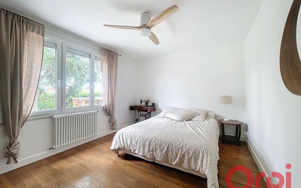 Maison à vendre    5 pièces • 146 m2 Décines-Charpieu