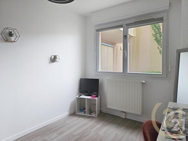 Appartement F3 à vendre  3 pièces - 74,60 m2 LILLEBONNE - 76
