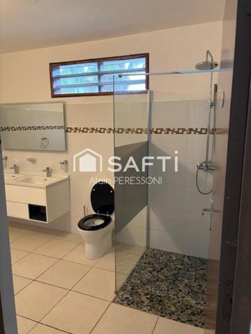 Ensemble Immobilier de 6 logements loués Bourda