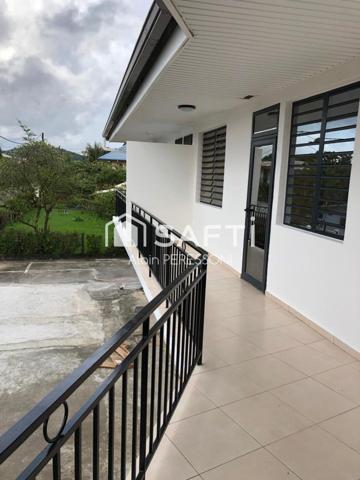 Ensemble Immobilier de 6 logements loués Bourda