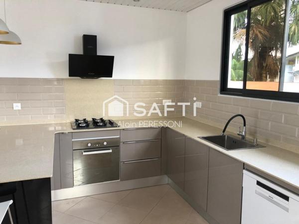 Ensemble Immobilier de 6 logements loués Bourda