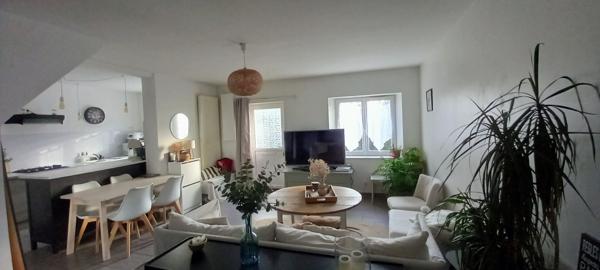 Maison de bourg Ecommoy 70 m² 3 chambres