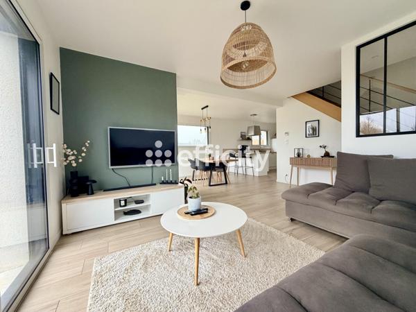 Maison 6 pièces - 101 m² Exclusivité efficity