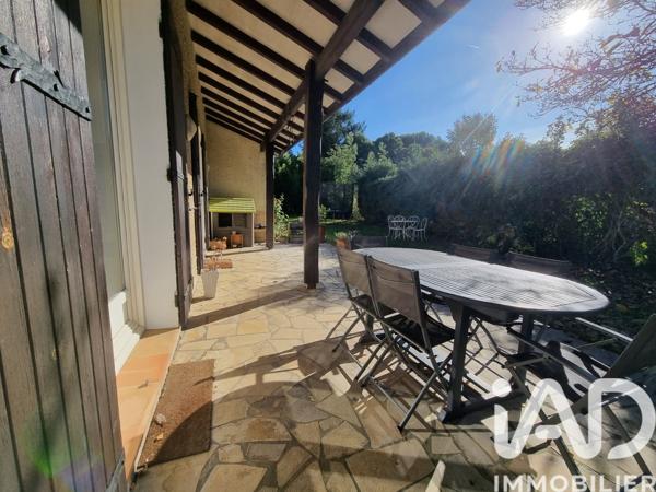 Maison à vendre 5 pièces 137 m² Arveyres