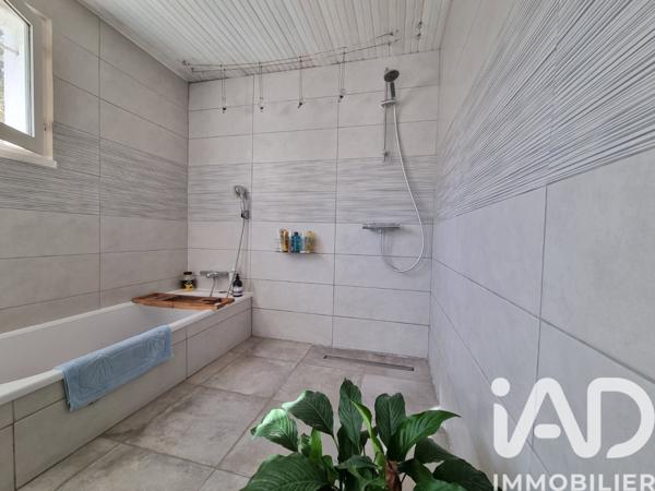 Maison à vendre 5 pièces 137 m² Arveyres