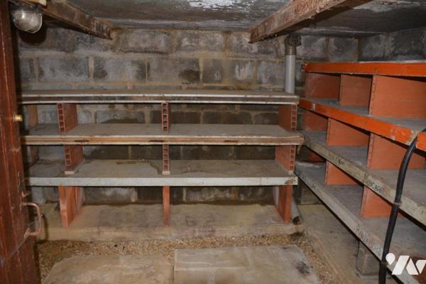 Vente sur le commune de Château-Gontier-Sur-Mayenne une maison avec jardin et garage 