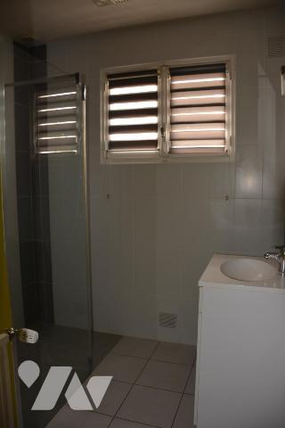 Vente sur le commune de Château-Gontier-Sur-Mayenne une maison avec jardin et garage 