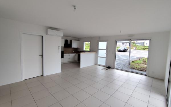 Maison à louer    4 pièces • 84,07 m2 Plougourvest