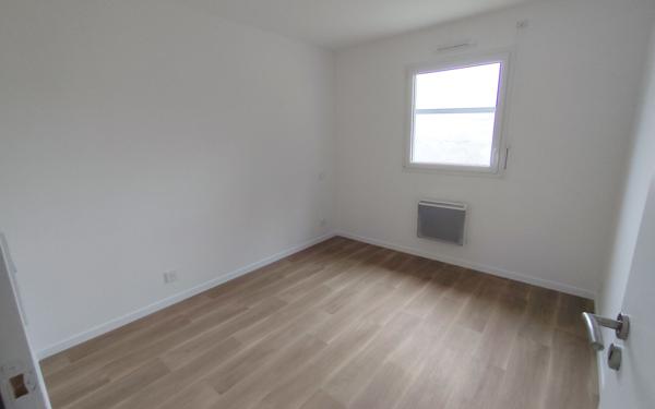 Maison à louer    4 pièces • 84,07 m2 Plougourvest