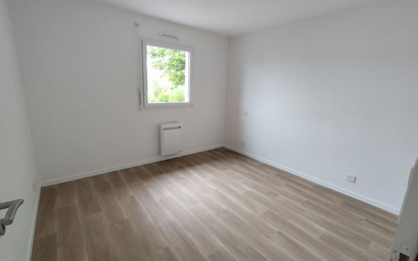 Maison à louer    4 pièces • 84,07 m2 Plougourvest