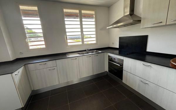 Appartement à vendre    3 pièces • 62,08 m2 Remire-Montjoly