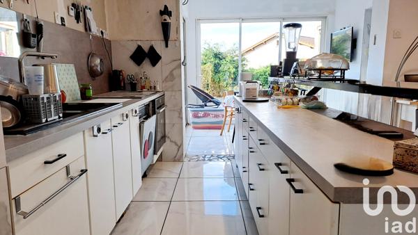 Maison à vendre 6 pièces 167 m² Saint-Chamond