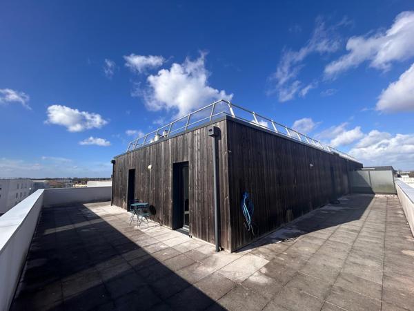 T4 avec terrasse panoramique et deux parkings
