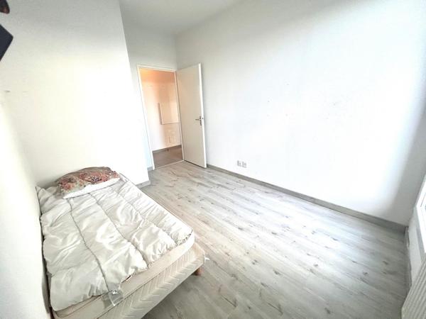 T4 avec terrasse panoramique et deux parkings