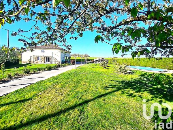 Ferme 7 pièces de 200 m² à Castelmayran (82210)