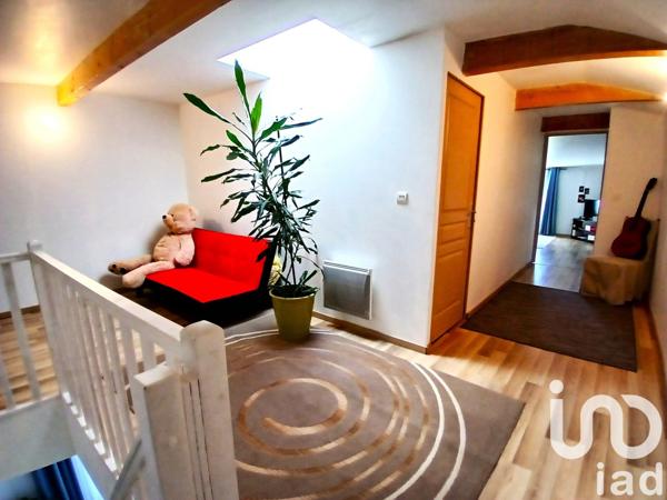 Ferme 7 pièces de 200 m² à Castelmayran (82210)