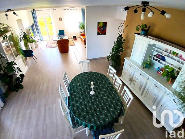 Ferme 7 pièces de 200 m² à Castelmayran (82210)