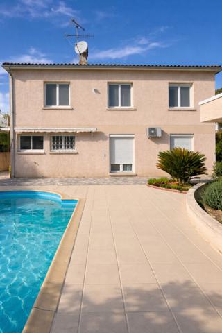 Maison Portet Sur Garonne Appartements 180 m2  terrain 1500m2