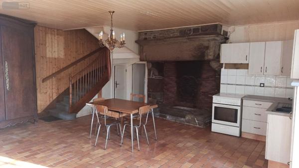 Maison à vendre à Bonnemain en Ille-et-Vilaine (35270), ref : 091-818   
Centre ville