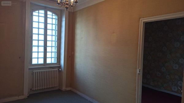 Maison à vendre à Bonnemain en Ille-et-Vilaine (35270), ref : 091-818   
Centre ville