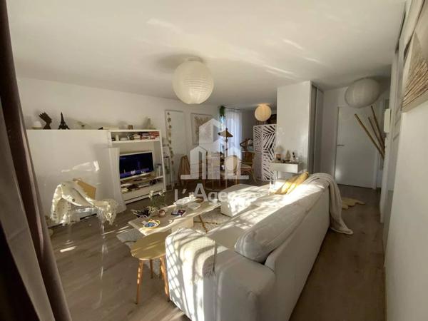 ROYAN - BEL APPARTEMENT TYPE 4 PRES DU CENTRE