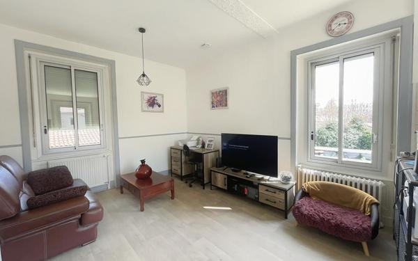 Maison à vendre    5 pièces •  Veauche