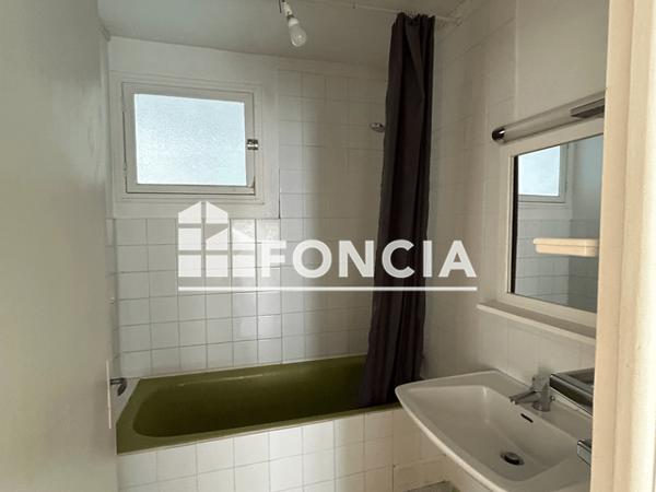 Location Appartement 3 pièces 64.82 m² - 21 RUE JOSEPH MORAND Lannion 22300