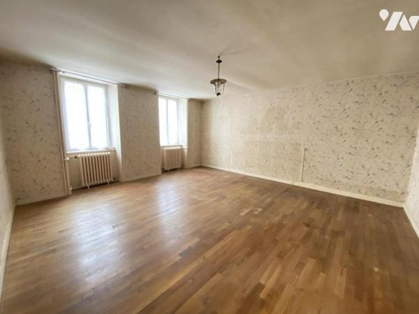 A VENDRE - MAISON A RENOVER - SAINT OUËN DES TOITS 