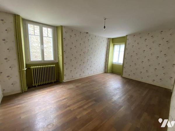 A VENDRE - MAISON A RENOVER - SAINT OUËN DES TOITS 