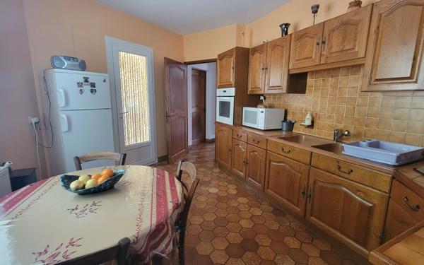 Maison à vendre    7 pièces • 166,10 m2 Laragne-Montéglin