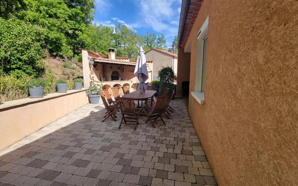 Maison à vendre    7 pièces • 166,10 m2 Laragne-Montéglin