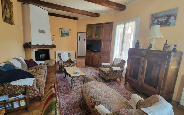 Maison à vendre    7 pièces • 166,10 m2 Laragne-Montéglin