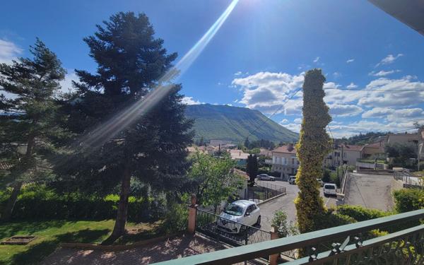 Maison à vendre    7 pièces • 166,10 m2 Laragne-Montéglin