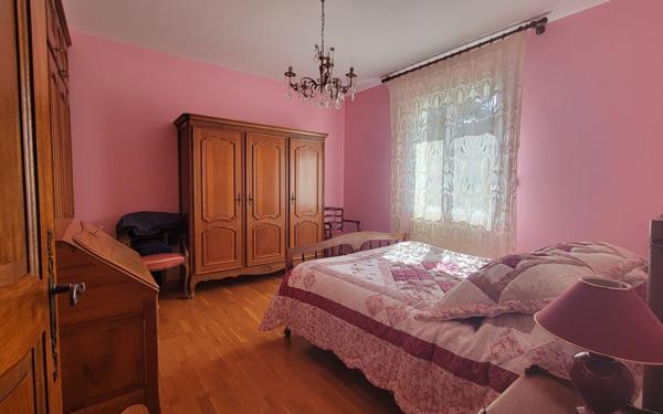 Maison à vendre    7 pièces • 166,10 m2 Laragne-Montéglin