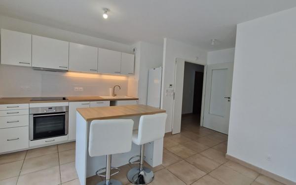 Appartement à louer    3 pièces •  Saint-Julien-en-Genevois