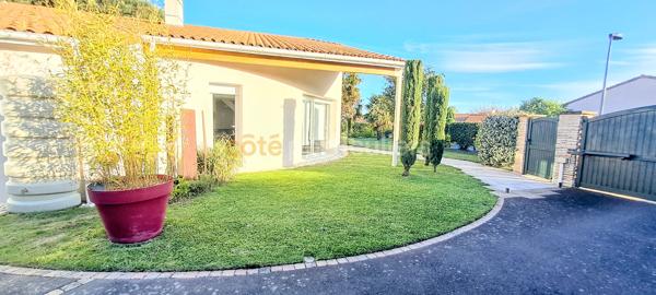 Vente
                Maison174 m² - 6 Pièces -
                    ROUSSAY (49450)