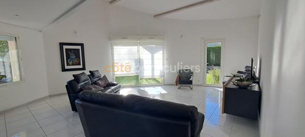 Vente
                Maison174 m² - 6 Pièces -
                    ROUSSAY (49450)