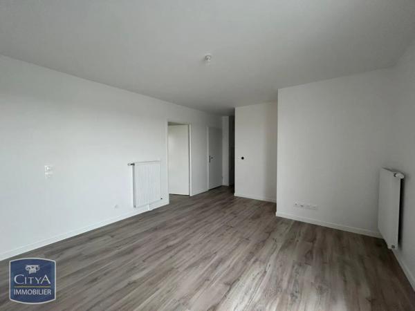Appartement à louer 2 pièces 43.99m² Le Coudray (28630)