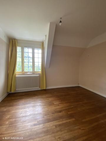 Maison 6 pièce(s)